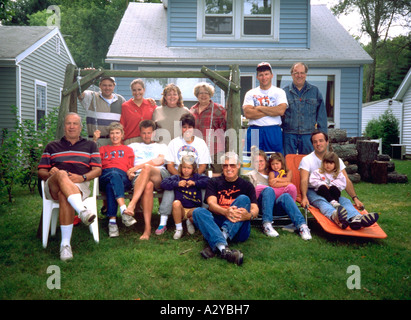 Famiglia estesa in vacanza al Lago Moraine bollitore. Dundee Wisconsin USA Foto Stock