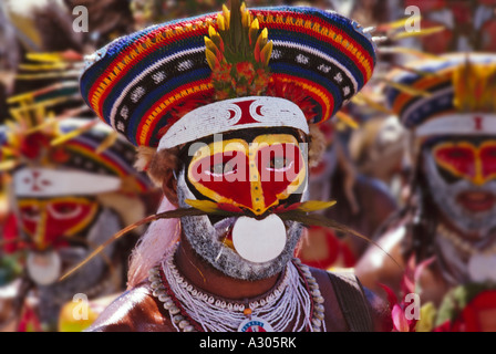 Ritratto di un guerriero delle Highlands a cantare cantare Festival Mt Hagen Papua Nuova Guinea Foto Stock