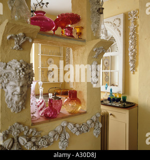 Colorate in vetro di Murano in cucina con stucco detailling Foto Stock