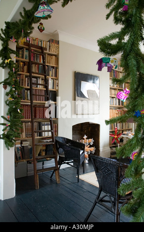 Decorazione di Natale in stile messicano in una casa vittoriana a Londra Foto Stock