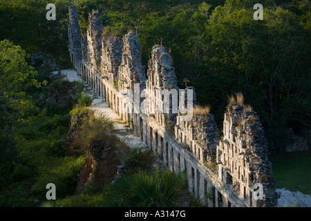 La Colombaia presso le rovine di una città maya di Uxmal Foto Stock