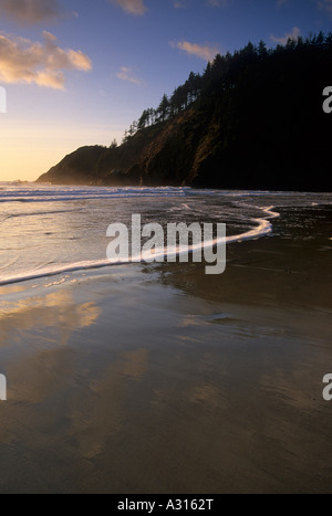 Tramonto al mare indiano in Ecola State Park, Oregon, Stati Uniti d'America Foto Stock