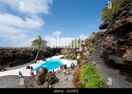 Piscina in Jameo Grande, Jameos del Agua, Lanzarote, Isole Canarie, Spagna Foto Stock
