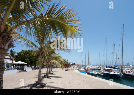Il Quayside, Puerto Calero, Lanzarote, Isole Canarie, Spagna Foto Stock