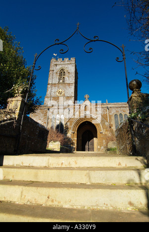 Chiesa Swalcliffe Banbury Oxfordshire esterno blue sky sole invernale UK Regno Unito GB Gran Bretagna UE Unione europea EUROPA Foto Stock