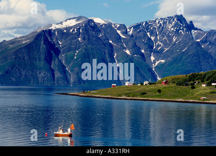 Le Alpi Lyngen, Spaeknes, Norvegia Foto Stock