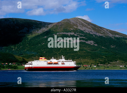 MS Richard con - una nave di Coastal Express, Stokmarknes, Norvegia Foto Stock
