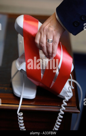 Illustrazione di stock di nastro rosso restrizioni su Small Business UK Foto Stock