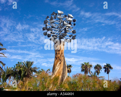 Cesar Manrique scultura all'ingresso al Lago Martianez complessa, Puerto de la Cruz Tenerife Foto Stock