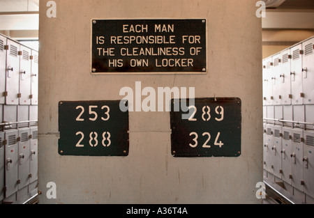 I minatori Locker room ora un display a Big Pit National Coal Museum Blaenavon South Wales UK Foto Stock