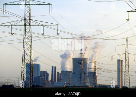 Per la produzione di energia elettrica a carbone Niederaussem Stazione Germania Foto Stock