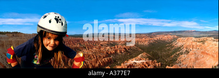 Panorama Parco Nazionale di Bryce Canyon USA Stati Uniti in estate ragazza sulla moto umorismo umorismo Foto Stock