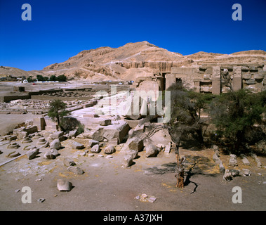 Luxor Egitto Ramesseum vista dalla sommità del tempio Foto Stock