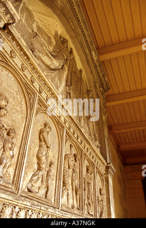 Cortile del Italianamente Friedenskirche pace chiesa all'estremità orientale del Parco Sanssouci Potsdam in Germania Foto Stock