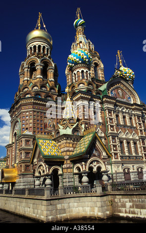 Russia San Pietroburgo Chiesa del Sangue Versato aka Chiesa della Resurrezione sulla riva del canale Griboedova Foto Stock