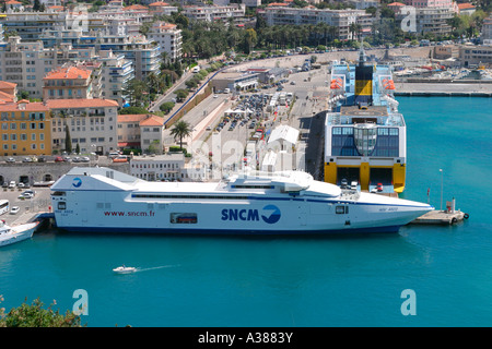 Port de Nice harbour SNCM traghetti per la Corsica e la Sardegna Francia Foto Stock