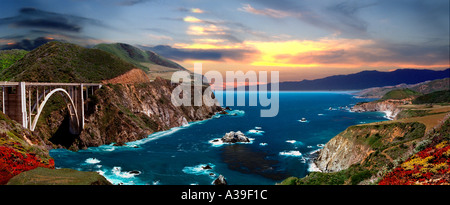 California USA Pacific Coast Highway Bixby Bridge Ocean Scenic onde Panorama strada tortuosa, CGI Foto Stock