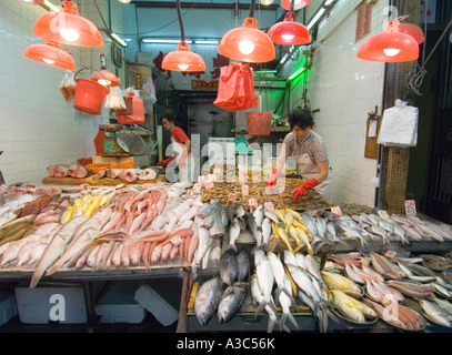 Pescivendolo shop in Hong Kong Foto Stock