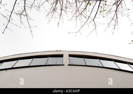 Fondazione le Corbusier impostato entro uno dei suoi originariamente progettato residences a Parigi, Francia Foto Stock