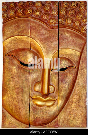 Budda buddah mostra golden face close up dettaglio religione divinità di Dio sacerdote profeta face icona beata santa chiesa tempio foto Foto Stock