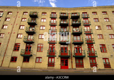 Globo wharf Rotherhithe Street Londra Inghilterra Regno Unito Foto Stock