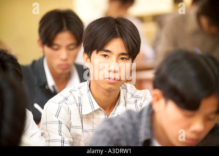 Gli studenti a scuola di apprendista, Bach Dang cantiere, Vietnam Foto Stock