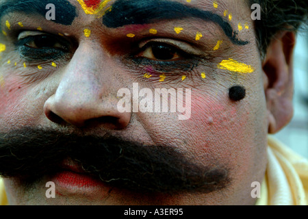 Rajasthani ballerini folk a Jaipur Festival Virasat Foto Stock