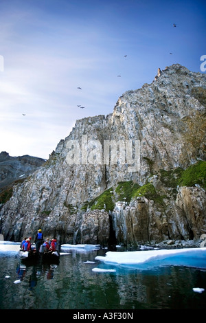 I turisti a Coburg Island Foto Stock