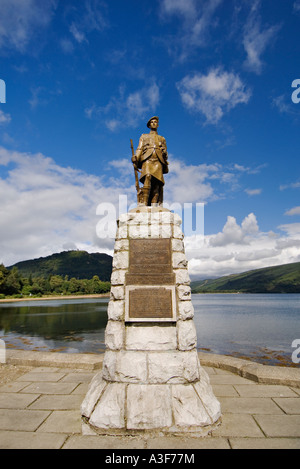 Inveraray Memoriale di guerra su Loch Fyne Argyll Scozia Scotland Foto Stock