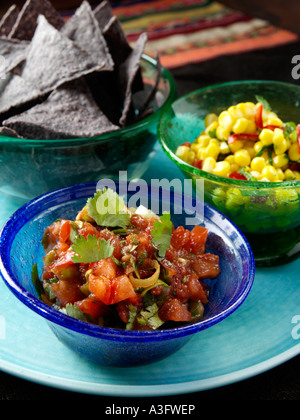 Mexican tortilla chips con salsa alimentare editoriale Foto Stock
