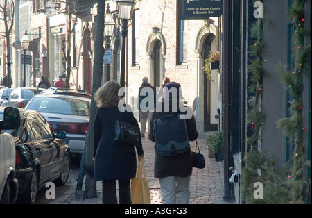 La mattina presto su Boston s di moda Charles Street Foto Stock