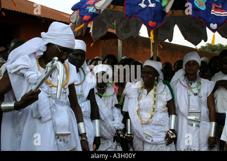 Capo delle celebrazioni di famiglia , Abomey , Benin , Africa occidentale Foto Stock