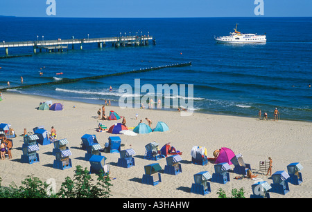 Il molo e la Spiaggia di Koserow sul Mar Baltico Isola di Usedom Foto Stock