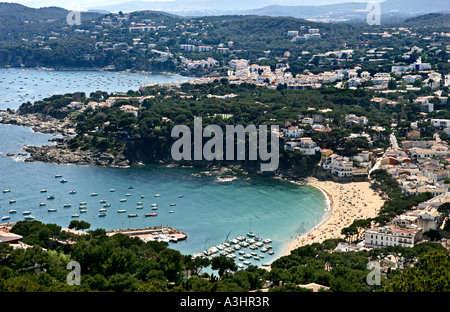 Vista di Llafranc da El lontano de Faro di Sant Sebastia, Spagna Foto Stock