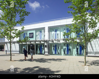 Milton Keynes shopping center Gap store Foto Stock