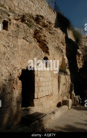 La Tomba del Giardino tagliata da roccia o il Calvario di Gordon considerato da alcuni cristiani come il luogo di sepoltura e resurrezione di Gesù. Gerusalemme Est Israele Foto Stock