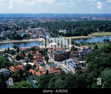 Elbebruecke Blaues Wunder in Dresden mit den Stadtteilen Loschwitz Blasewitz und Foto Stock