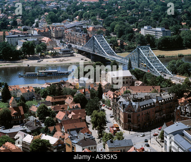 Elbebruecke Blaues Wunder in Dresden mit den Stadtteilen Loschwitz Blasewitz und Foto Stock