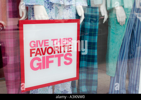Miami Beach Florida,abbigliamento,abbigliamento,accessori,negozio,negozi,aziende,distretto,abbigliamento,segno,logo,dare i loro regali preferiti,vendita al dettaglio,vetrine PR prodotto Foto Stock