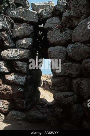 Interno del Nuraghe Losa vicino Abbasanta Sardegna Foto Stock