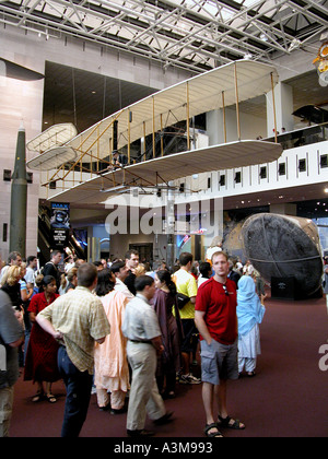 Museo Smithsonian Air e lo spazio con il Wright Flier in Washington D C Foto Stock