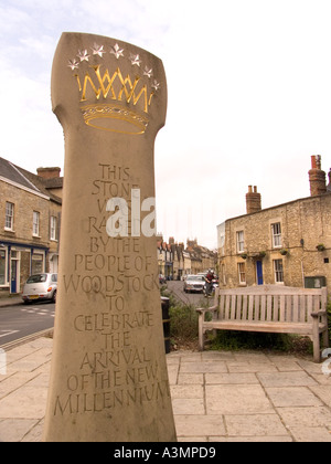 Oxfordshire Woodstock High Street millennium pilastro Foto Stock