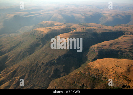 Gamma di montagna nel sud di Oman Foto Stock