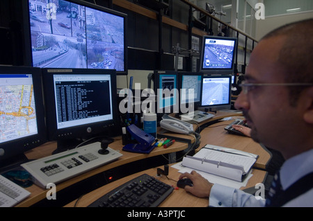 Interno del traffico di Londra Centro di Controllo, LTCC. Capitale della congestione del traffico è monitorata e controllata da qui Foto Stock