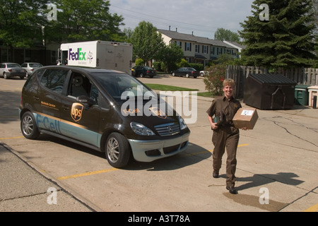 UPS alimentato idrogeno veicolo di consegna Foto Stock