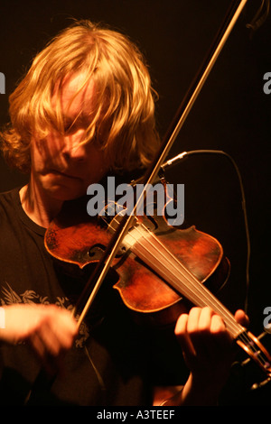 Fiddle player delle Ebridi il Festival di musica celtica Stornoway Isle of Harris Regno Unito Foto Stock