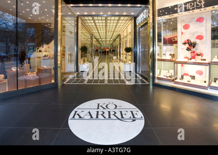 Ingresso alla galleria commerciale Koe-Karree, Duesseldorf, NRW, Germania Foto Stock