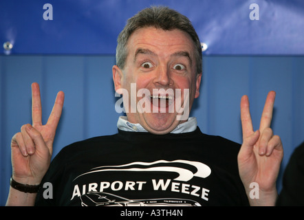 Ryanair-CEO Michael O'Leary in una conferenza stampa sull'aeroporto regionale di Weeze( Renania settentrionale-Vestfalia)il 2 febbraio. 2007. Foto Stock