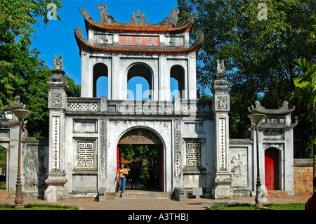 Tempio della Letteratura Van Mieu, Hanoi, Vietnam Foto Stock