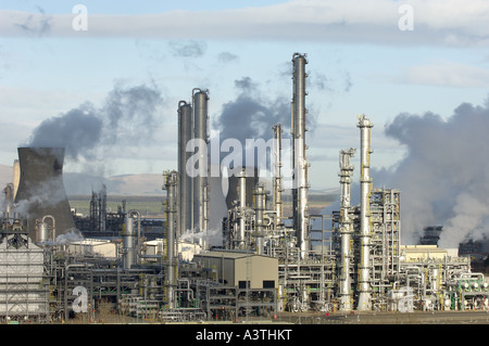 Grangemouth complesso petrolchimico Falkirk in Scozia uno dei più grandi in Europa Foto Stock